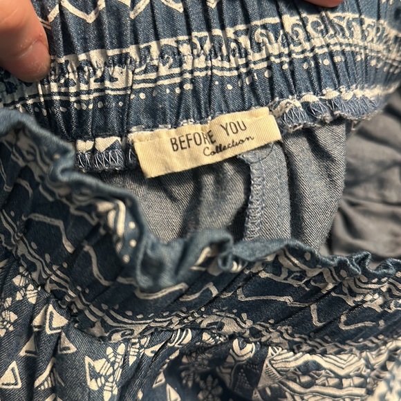 Two Piece Set - Picture 5 of 5